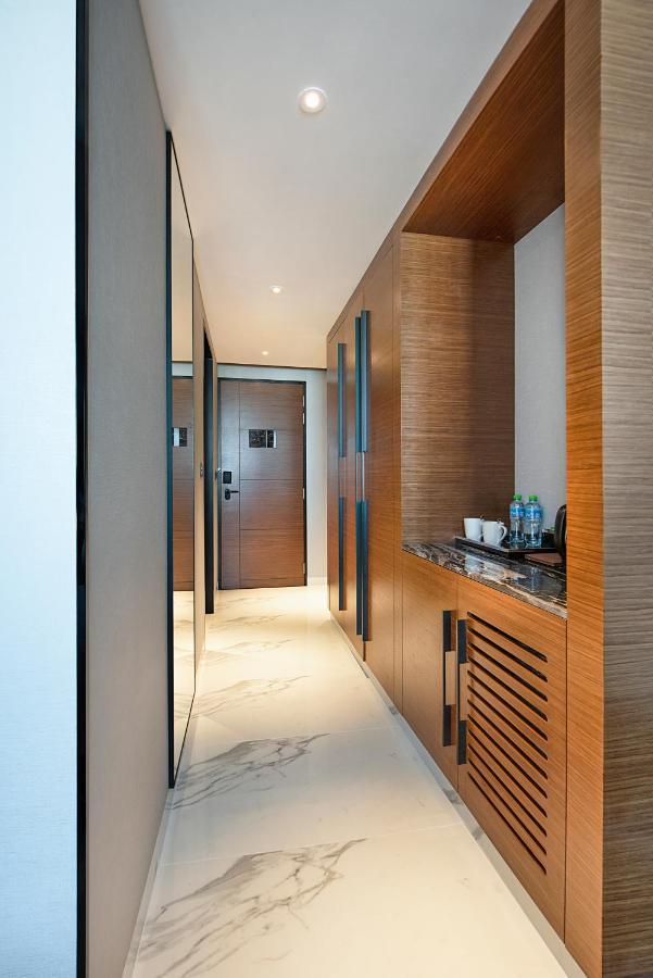 Asiana Grand Hotel Dubai Luaran gambar A room at the hotel