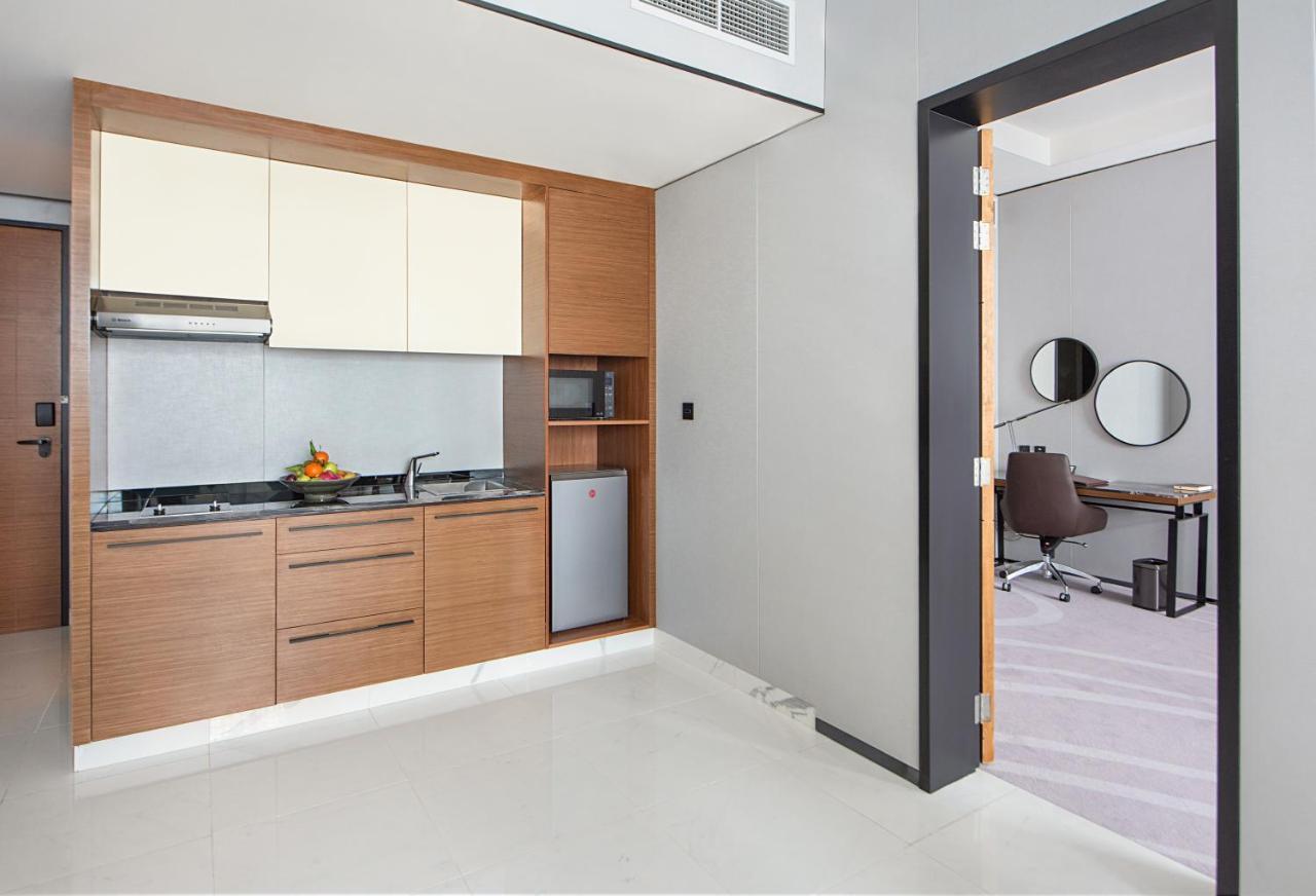 Asiana Grand Hotel Dubai Luaran gambar A kitchenette in a hotel