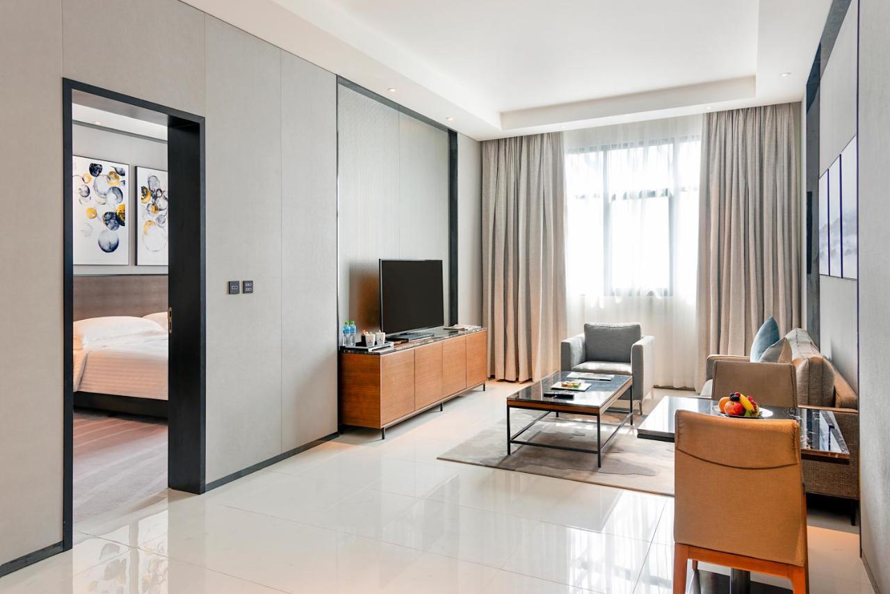 Asiana Grand Hotel Dubai Luaran gambar A suite at the hotel