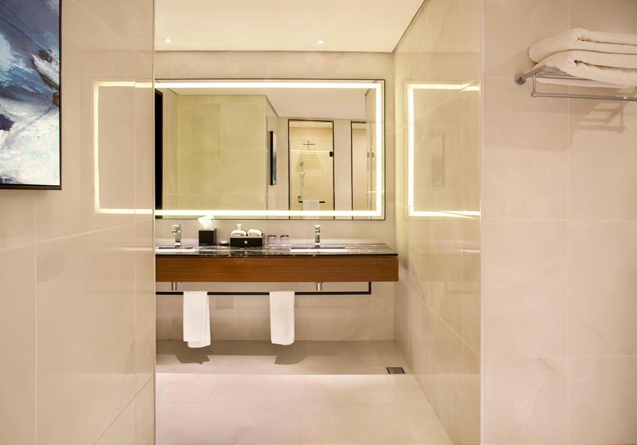 Asiana Grand Hotel Dubai Luaran gambar Bathroom
