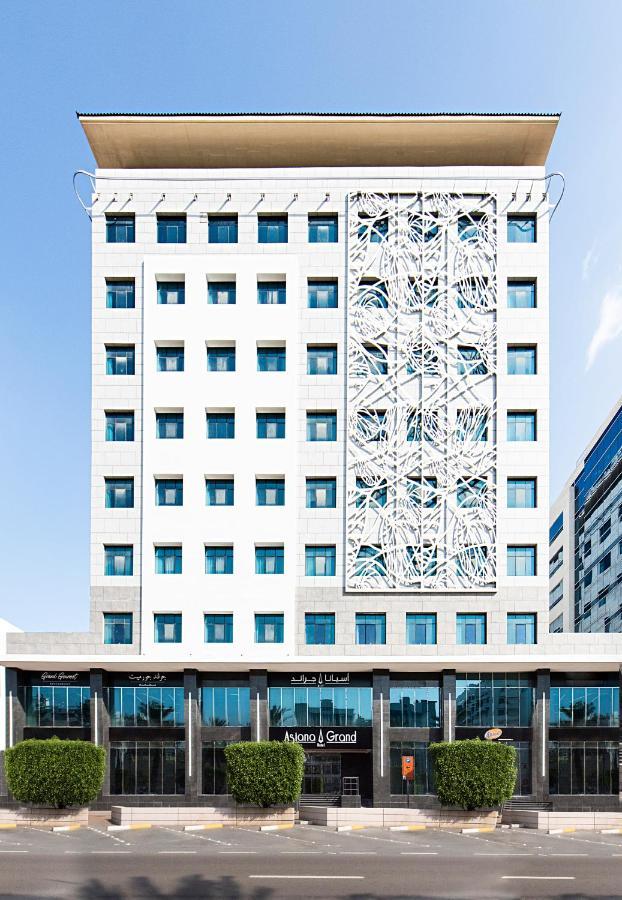 Asiana Grand Hotel Dubai Luaran gambar The new building of the university
